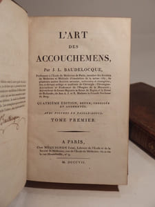 L'Art des accouchemens. 4e édition, revue, corrigée et augmentée. Avec figures en taille-douce.