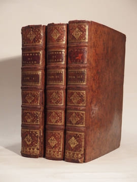 Abrégé des Commentaires de M. de Folard, sur l'Histoire de Polybe. Par M*** Mestre de Camp de Cavalerie. (Les Arts de la Guerre et de la Défense).. ...