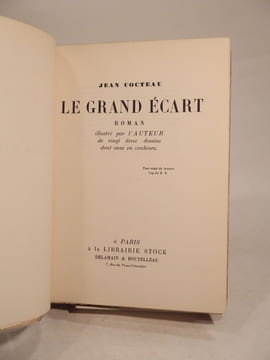Le Grand écart. Roman illustré, par l'auteur, de vingt-deux dessins dont onze en couleurs.. COCTEAU (Jean)