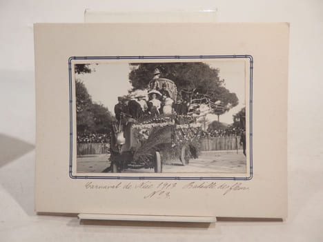 Carnaval de Nice 1913 : La Bataille des Fleurs. . undefined