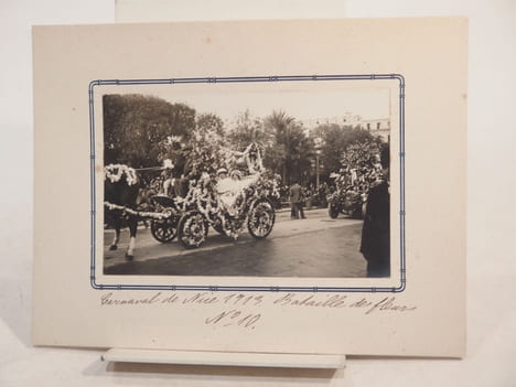 Carnaval de Nice 1913 : La Bataille des Fleurs. . undefined