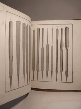 Manuel du tourneur, par L.-E. Bergeron. Ouvrage dans lequel on enseigne aux amateurs la manière d'exécuter sur le tour à pointes, à lunettes, en ...