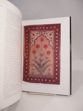 Flowers Underfoot. Indian Carpets of the Mughal Era.. WALKER (Daniel)