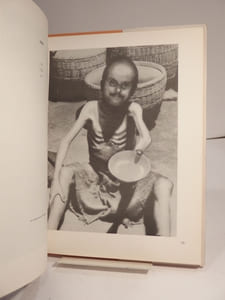 La Tête des uns, le corps des autres. Photomontages de Jean Harold. Préface de Jean Cocteau. Commentaires de Francis Claude.