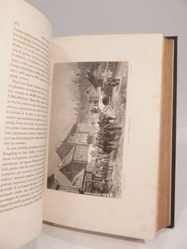 Voyage dans les Mers du Nord à bord de la corvette La Reine Hortense, par M. Charles Edmond (Choieçki). Notices scientifiques communiquées par MM. les ...