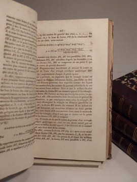 L'Architecte. Notions sur l'art de bâtir et de décorer les édifices. Renseignemens sur les constructions urbaines et rurales. Instructions sur les ...