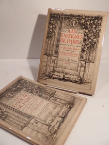 Les Enseignes de Paris, gravées à l'eau-forte par Jean-Jules Dufour, commentées par François Boucher du Musée Carnavalet. 2 volumes.
