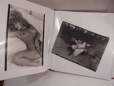 Album de 48 photographies de nus érotiques ou pornographiques.