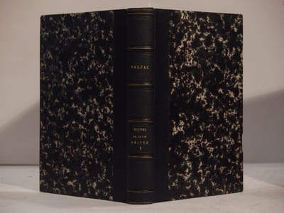12 volumes de la nouvelle édition des oeuvres de Balzac chez Charpentier (1839-1843) : Physiologie du mariage - Scènes de la vie privée (2 vol.) - Scènes de la vie de Province (2 vol.) - Scènes de la vie parisienne (2 vol.) - Le Médecin de campagne - Le Père Goriot - César Birotteau - Le Lys dans la vallée - Balthazar Claës - Eugénie Grandet - Histoire des Treize - Louis Lambert et Séraphita.