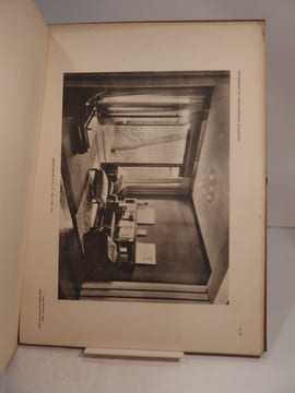 Intérieurs et ameublements modernes. Préface de Waldemar George.. WALDEMAR (George)