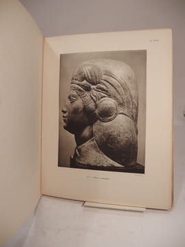 Joseph Bernard. Soixante-huit reproductions. Notice par R. Cantinelli. Catalogue de l'oeuvre sculpté.. BERNARD (Joseph), CANTINELLI (R.)