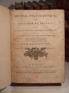 Journal Polytechnique, ou Bulletin du travail fait à l'Ecole Centrale des Travaux Publics, publié par le Conseil d'Instruction et Administration de cette Ecole. [Puis, dès le 2e Cahier : ] Journal de l'Ecole Polytechnique, ou Bulletin du travail fait à cette Ecole [...]. [Puis :] Journal de l'Ecole Royale Polytechnique [...]. [Puis :] Journal de l'Ecole Impériale Polytechnique [...]. -- Cahiers 1 (1794) à 8 et 10 à 49 (1881).