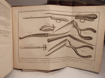 Mémoires de l'Académie de Chirurgie. Tomes 1 à 5.