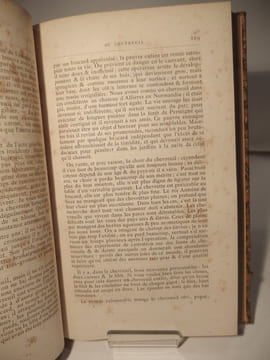 Nouveau Traité des chasses, à courre et à tir. LAGE DE CHAILLOU (Baron de), LA RUE (Alphonse de), CHERVILLE (Marquis de)