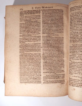 P. Virgilii Maronis Opera Omnia : Bucolica, Georgica, Æneis ; Ciris et Culex : cum Commentario Frid. Taubmanni curante & edente Christiano Taubmanno ...