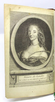 Mémoires sur la vie de mademoiselle de Lenclos. BRET (Antoine)