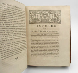 Histoire de l'astronomie ancienne, depuis son origine jusqu'à l'établissement de l'école d'Alexandrie. Tome I seul (sur quatre volumes)