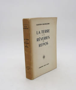 La Terre et les Rêveries du repos