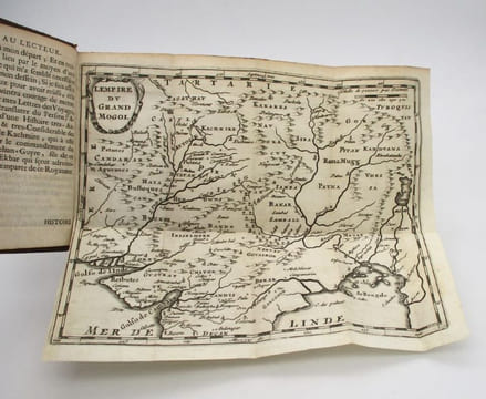 Histoire de la révolution des estats du grand mogol [suivi de:] Evenemens particulier, Ou ce qui s'est passé de plus considérable après la guerre ...