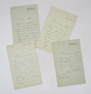 4 lettres autographes signées probablement adressées à Georges Feydeau