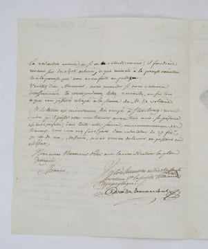 Lettre allographe signée. BEAUMARCHAIS (Pierre-Augustin Caron de)