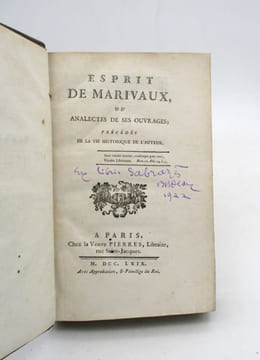 Esprit de Marivaux, ou Analectes de ses ouvrages; précédés de la vie historique de l'auteur. LESBROS DE LA VERSANE (Louis de)