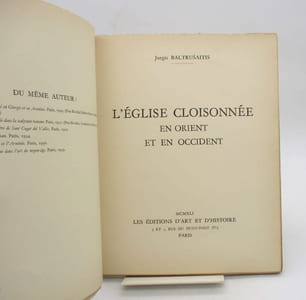 L'église cloisonnée en Orient et en Occident