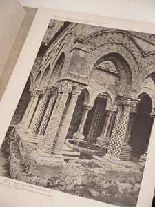 L'Architettura arabo-normanna e il Rinascimento in Sicilia. Prefazione di Corrado Ricci. (L'architecture arabo-normande et la Renaissance en Sicile / The Arab-Norman Architecture and Renaissance in Sicily.)
