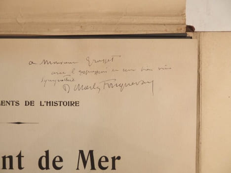 Le Front de Mer, par D. Charles Fouqueray, peintre officiel du Ministère de la Marine et du Musée de l'Armée. Album. Tirage de Léon Marotte.. ...