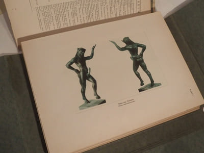 Ars erotica veterum. Ein Beitrag zum geschlechtesleben des Altertums. Herausgegeben von Dr. med. Gaston Vorberg, München.