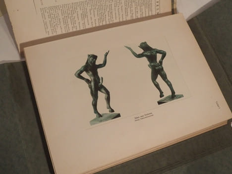 Ars erotica veterum. Ein Beitrag zum geschlechtesleben des Altertums. Herausgegeben von Dr. med. Gaston Vorberg, München.. VORBERG (Gaston, pref.)