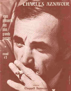 Partition de la chanson : Recueil n° 3 Charles Aznavour Charles Aznavour vous présente ses plus grands succès dans ce troisième recueil accompagné de jolies photos : – Les plaisirs démodés - L'indifférence - Les Galets d'Etretat - Me voilà seul - A ma femme - Comme ils disent - Idiote je t'aime - Et moi dans mon coin - Au voleur - Je t'aime - On se réveillera       
