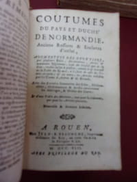 Coutumes du Pays & Duché de Normandie Anciens ressorts & enclaves d'icelui
