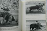 LAFRONT A. (PACO TOLOSA) La Corrida PRISMA. Mai 1948. In-8. Cartonnage d'éditeurs. Couverture abimée, 187 pages. Nombreuses planches de photos en noir ...