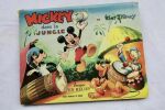 POP HOP - Livre animé à système MICKEY dans la jungle. WALT DISNEY.- Agence française de presse (Images en relief), 1955. Album cartonné à l'italienne ...