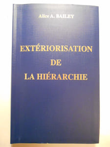 Extériorisation de la hiérarchie.
