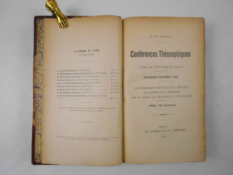 Conférences Théosophiques à l'Aula, de l'Université de Genève. Novembre-décembre 1900: Les enseignements principaux de la théosophie. Les rapports de ...