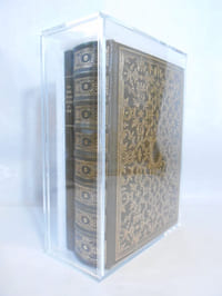 Les belles heures du Duc de Berry: MS. du Metropolitan Museum of Art, The Cloisters Collection, New York. (Facsimile - 2 VOLUMES - COMMENTAIRES EN Français).