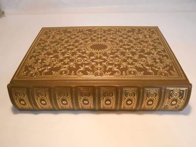 Les belles heures du Duc de Berry: MS. du Metropolitan Museum of Art, The Cloisters Collection, New York. (Facsimile - 2 VOLUMES - COMMENTAIRES EN Français).