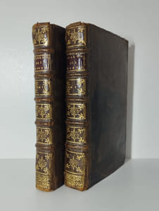 Dialogues des morts anciens et modernes avec quelques fables composez pour l'éducation d'un prince [] contenant le dialogues des anciens [- contenant les dialogues des modernes et les fables]. 2 VOL. COMPLET