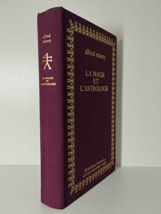 La magie et l'astrologie.