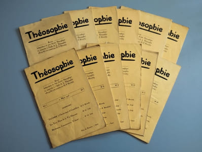 Théosophie. Revue mensuelle. Vol. 1. 12 numéros de septembre 1925 à août 1926. COMPLET.