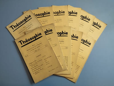 Théosophie. Revue mensuelle. Vol. 3. 11 numéros de septembre 1927 à août 1928. MANQUE le n° 10.