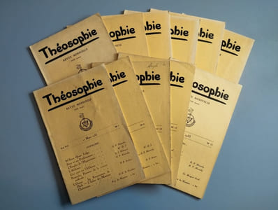 Théosophie. Revue mensuelle. Vol. 8. 11 numéros de septembre 1932 à août 1933. MANQUE le n° 8.
