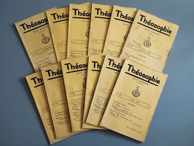 Théosophie. Revue mensuelle. Vol. 13. 12 numéros de septembre 1937 à août 1938. COMPLET.
