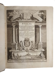 Biblia dat is de gantsche H. schrifture vervattende alle de Canonycke Boecken des Ouden en des Nieuwen Testaments. Uyt de Oorspronckelicke talen in onse Nederlandtsche tale getrouwelick overgeset. Door Last van de Hoogh. Mog. Heeren Staten Generael der Vereenighde Nederlanden en volgens het Besluyt van de Synode Nationael gehouden tot Dordrecht in de Jaren 1618 ende 1619.