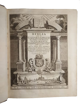 Biblia dat is de gantsche H. schrifture vervattende alle de Canonycke Boecken des Ouden en des Nieuwen Testaments. Uyt de Oorspronckelicke talen in ...