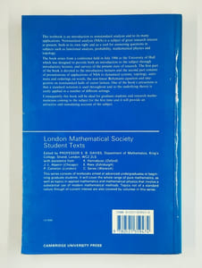 Nonstandard analysis and its applications. London mathematical society student texts10.