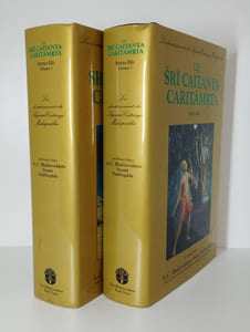 Le sri caitanya-caritamrta Antya-lila. 2 vol. Première partie : Les divertissements de Sri Caitanya Mahaprabhu et de ses compagnons à Jagannatha Puri. [Deuxième partie : L'amour extatique de Sri Caitanya Mahaprabhu].
