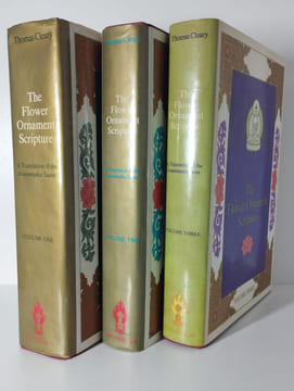 The Flower Ornament Scripture. The Avatamsaka Sutra. COMPLET en 3 vol.. CLEARY Thomas (trad.),